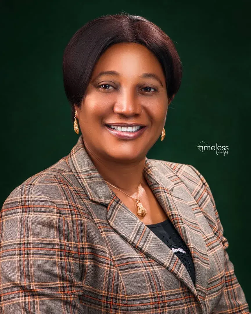Dr Kemi Abayeh
